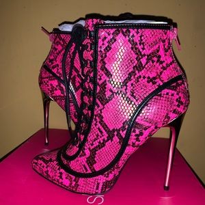 Neon pink snake booties